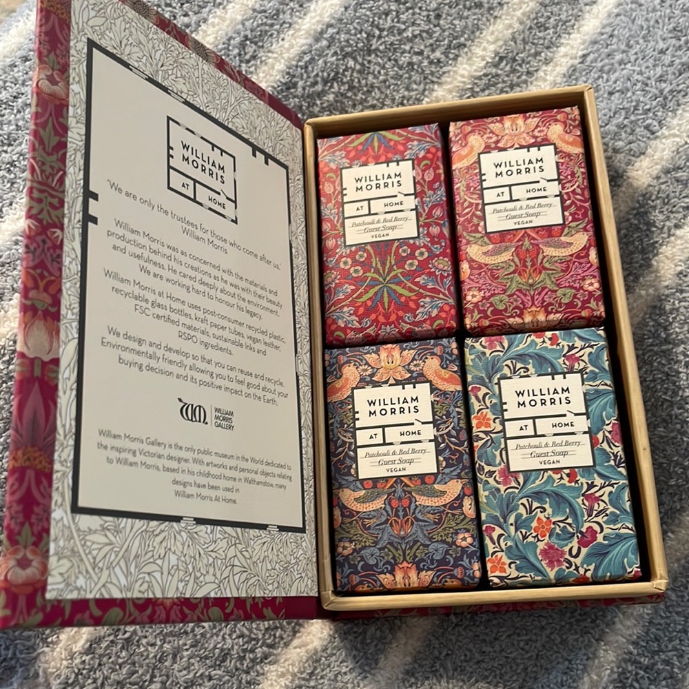 William Morris Patchouli & Red Berry Guest Soaps Vegan (brand new, unopened)